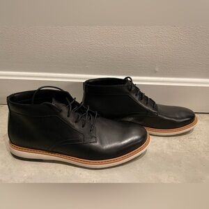 Clarks black leather chukka boots